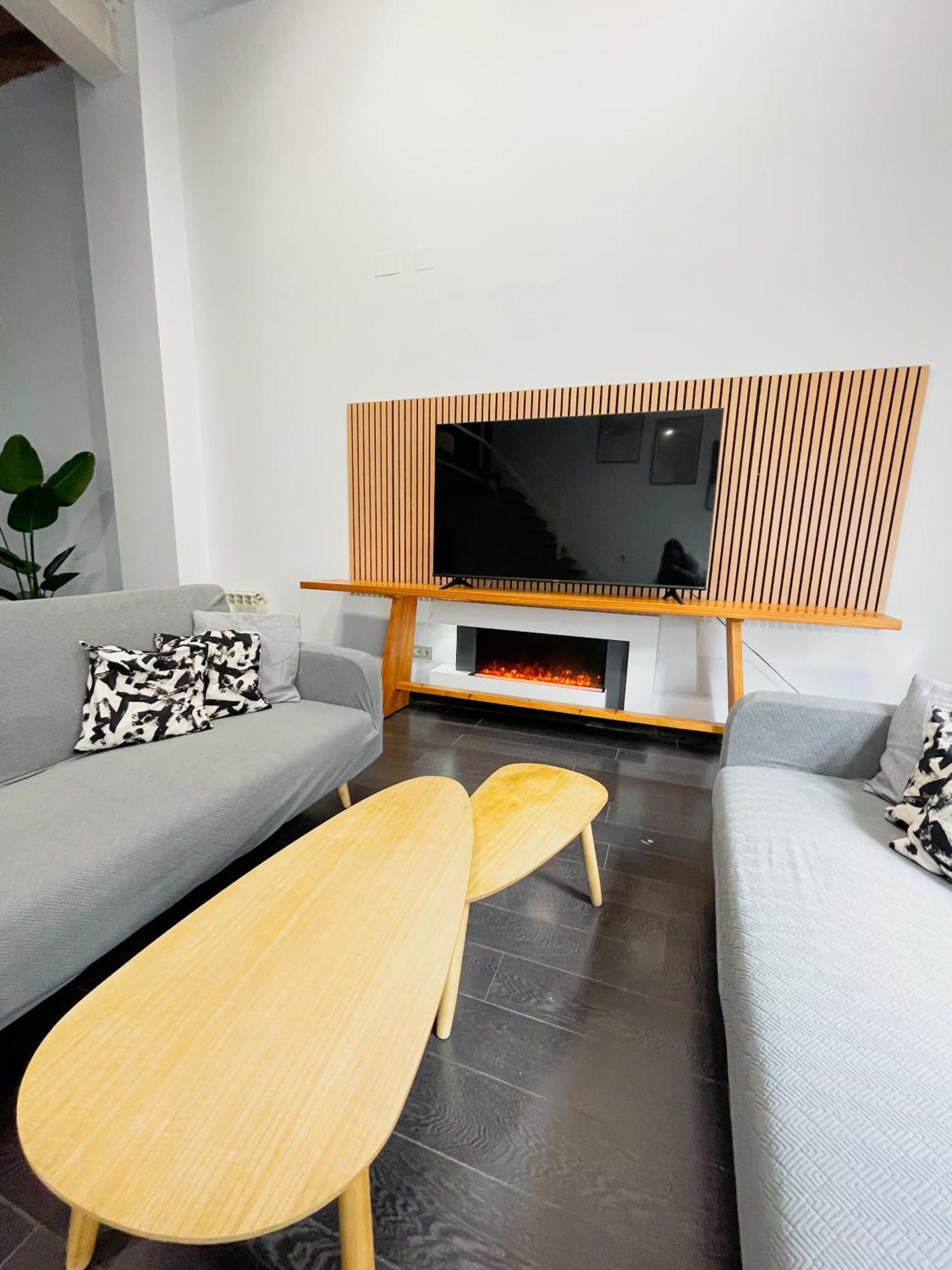 Carretas Duplex Exterior Izquierda Daire Madrid Dış mekan fotoğraf