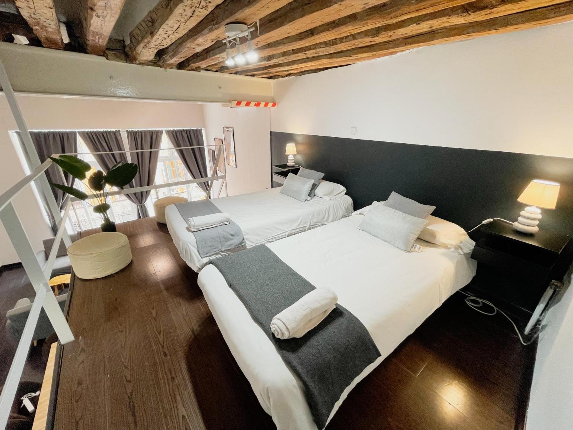 Carretas Duplex Exterior Izquierda Daire Madrid Dış mekan fotoğraf